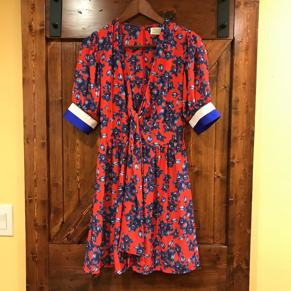 Vestire Plunge Neck Printed Dress - Red, White, Blue - Size 2/4